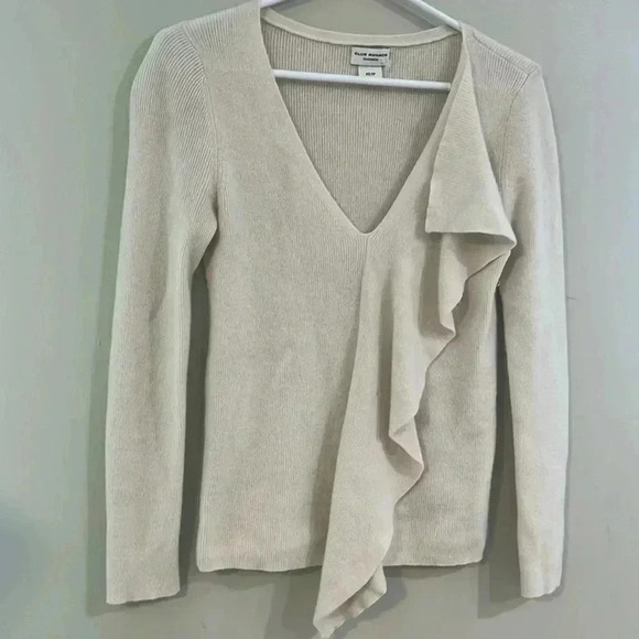 ❤️Host Picks❤️[XS] Club Monaco 100Cashmere Cream Frill detailed V Neck  Sweater - Picture 2 of 10